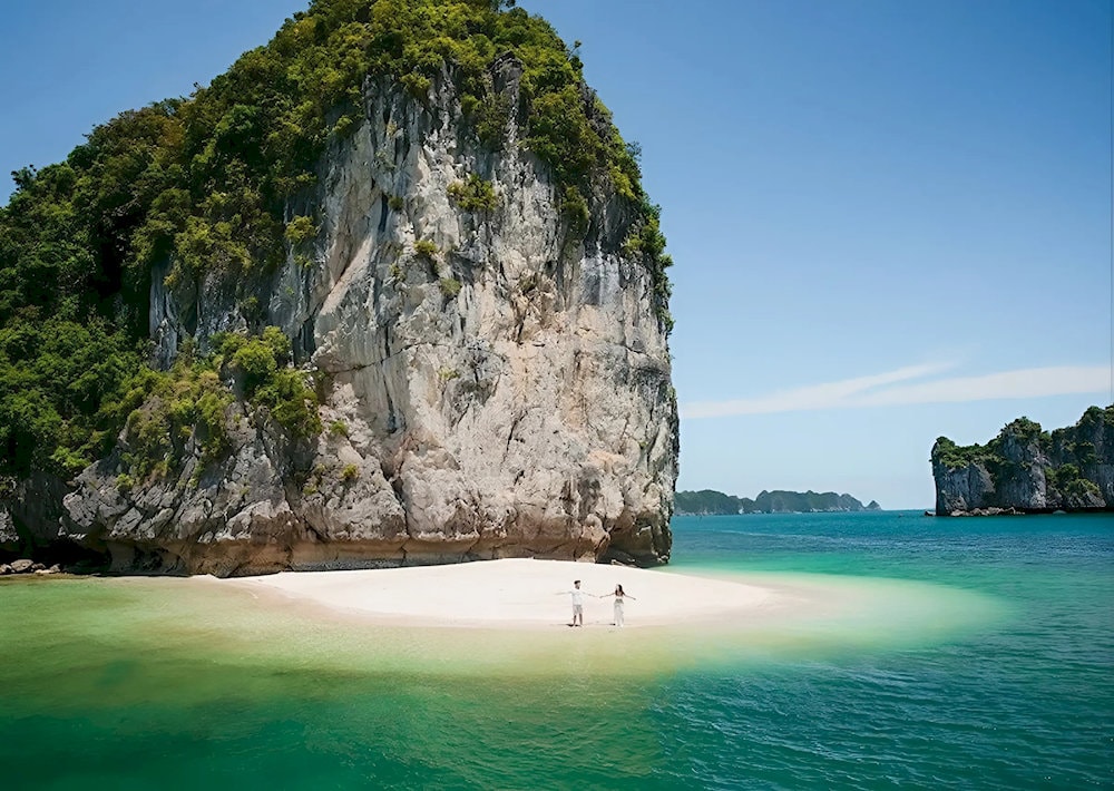 The tranquil atmosphere of Ba Trai Dao Beach